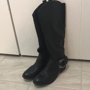 Black boots